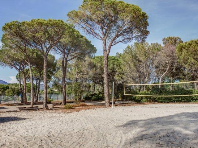 Studio 4P Vue Piscine St Raphael Valescure - Au Coeur Des Golfs Saint-Raphaël Eksteriør billede